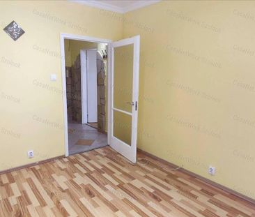 Kiadó felújított panel lakás - Szolnok - Photo 5