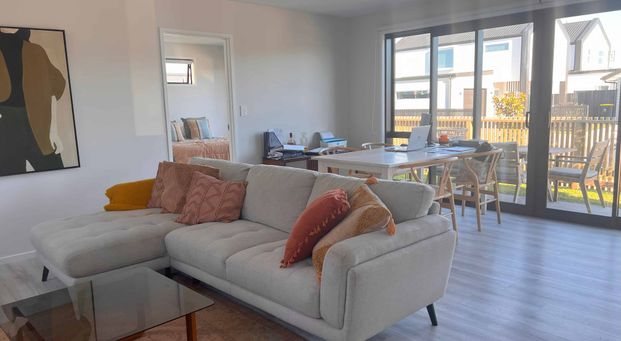 Low maintenance living in Papamoa East - Photo 1