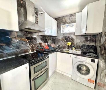 Kingshill Avenue, Northolt, UB5 - Photo 1