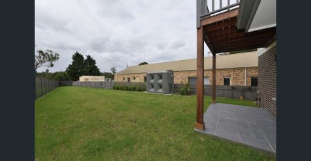 Well Appointed Duplex - Photo 5