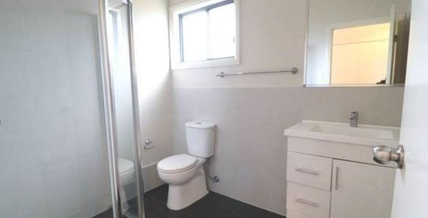 WELL PRESENTED GRANNY FLAT - Photo 1