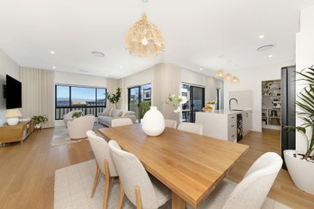 Stunning Family Home in Whitlam - Photo 5