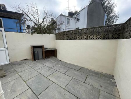 5 bedroom house to rent - Photo 3