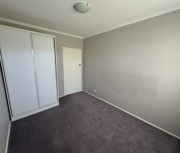 3 BEDROOM HOME! - Photo 3