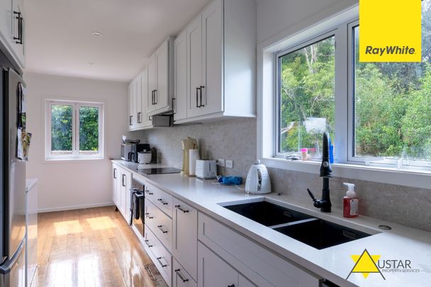 Welcome to this modern and spacious 4-bedroom, 1-bathroom home located at Birkdale. - Photo 1