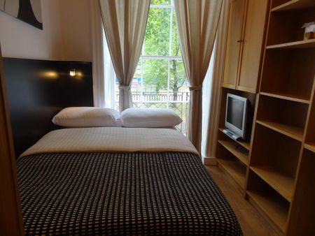 Flat 10 Cartwright Gardens, Bloomsbury WC1H 9EH - Photo 2