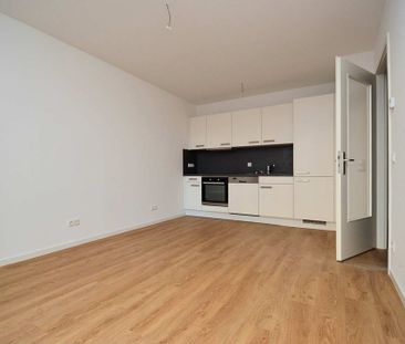 GEPFLEGT WOHNEN - MIT EINBAUKÜCHE, AUFZUG, FUSSBODENHEIZUNG UND BALKON - Photo 2