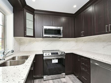 For Lease - 42 Midcrest Circle, Brampton, Ontario - Photo 2