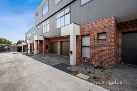 Luxury meets convenience - Photo 3