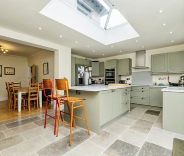 3 bedroom House To Let - Photo 5
