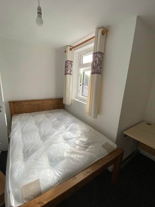 Price £4,500 pcm - Available 01/07/2025 - Furnished - Photo 1