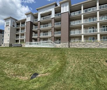 Modern two bedroom condo unit - Photo 1