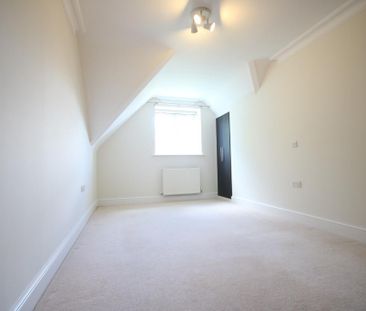 3 bedroom apartment to rent - Photo 4