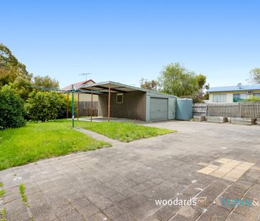 Charming Rosebud Home with Lawn Care Included - Photo 3