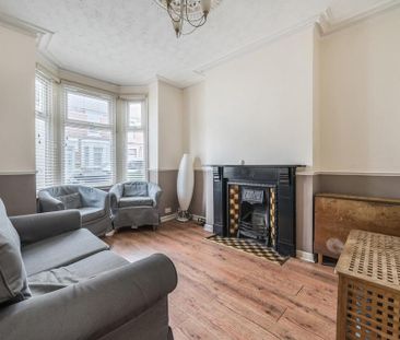 3 bedroom terraced house to rent - Photo 1