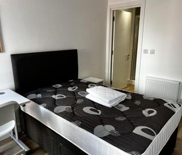 7 bedroom duplex to rent - Photo 3