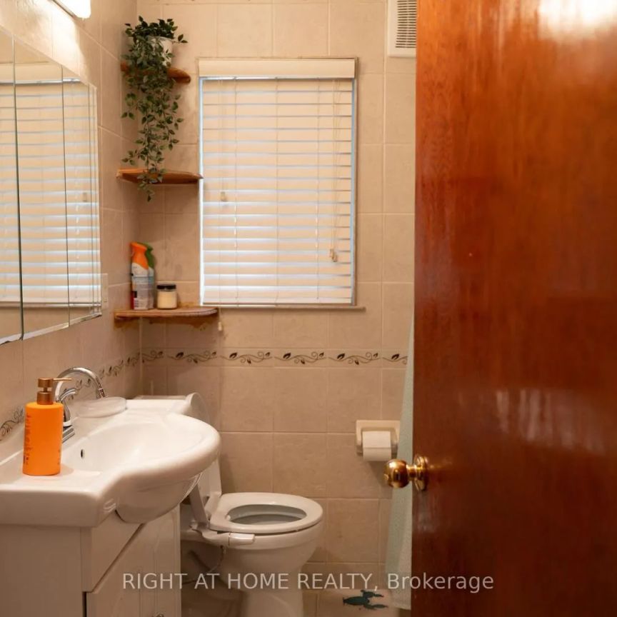 9 SYLLA AVENUE - Photo 1