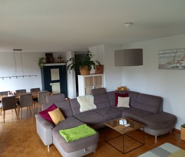 Geräumige 5.5 Zimmerwohnung in Wünnewil - Photo 5