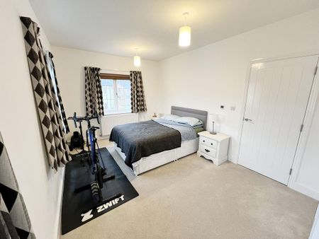 2 bedroom semi-detached house to rent - Photo 4