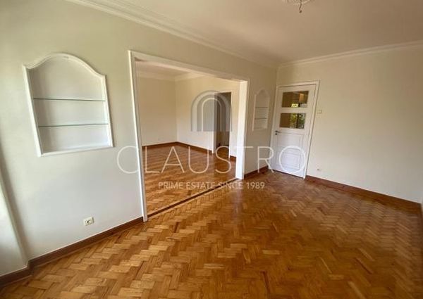 Apartamento T3+1 em Lisboa