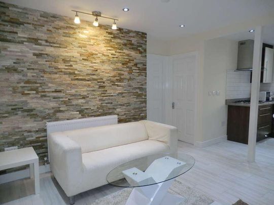 Charter Avenue, Canley, Coventry, CV4 - Photo 1