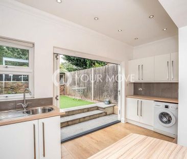 4 bedroom terraced house to rent - Photo 6