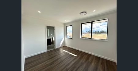 Near New Family Home - Photo 2