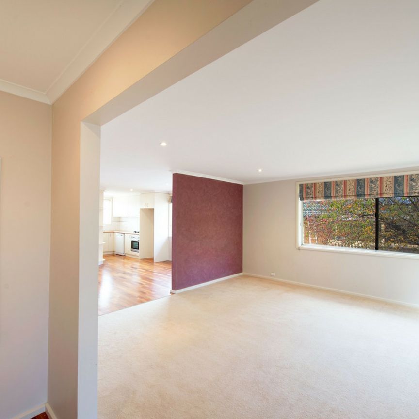 Three Bedroom Family Home - Photo 1