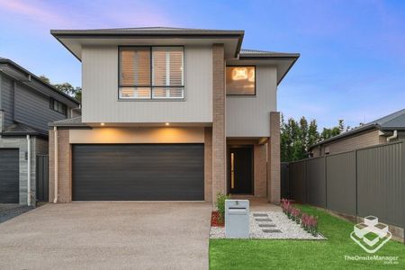 Modern two storey home in Coopers Plains - Photo 3