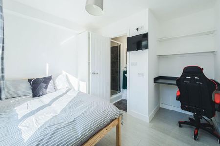 1 bedroom house of multiple occupation to rent - Photo 3