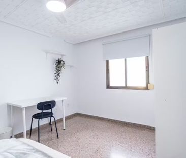 Carrer de José Iturbi, Xirivella, Valencian Community 46950 - Photo 5