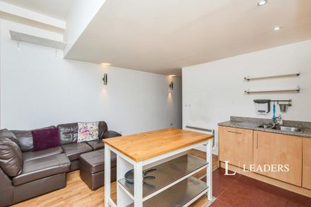 1 bedroom flat to rent - Photo 5