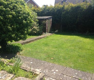 2 bedroom semi-detached house to rent - Photo 5