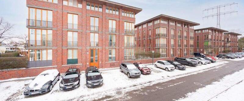 Dachgeschosswohnung in Alt-Hohenschönhausen ab sofort neu zu vermieten - Foto 1