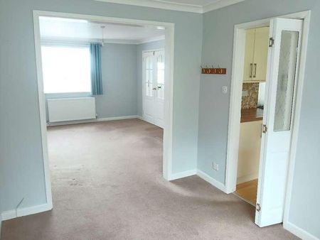 Jefferson Close, Lancaster, LA1 - Photo 4