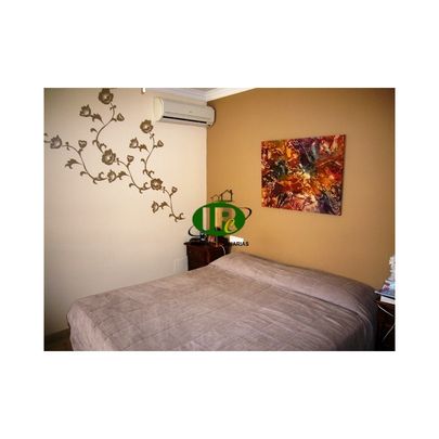 Beautiful house with 4 bedrooms and private pool, garden and large terrace - Photo 1