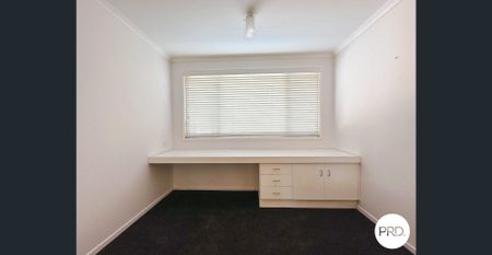 STUNNING RENOVATED TOWNHOUSE - Photo 5