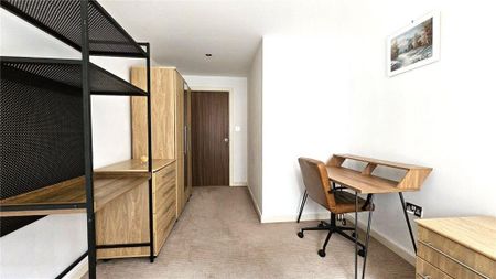 3 bedroom apartment to rent - Photo 5