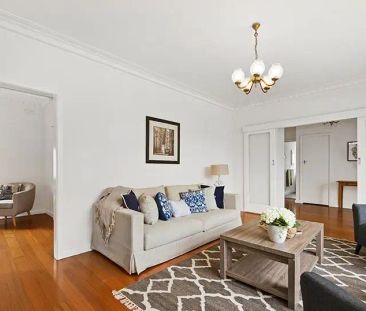 “3 BEDROOMS PLUS A BUNGALOW | FAMILY WARMTH AND COMFORT!” - Photo 5