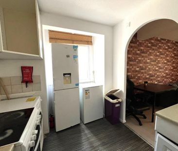 Emerald Close, London - Photo 5