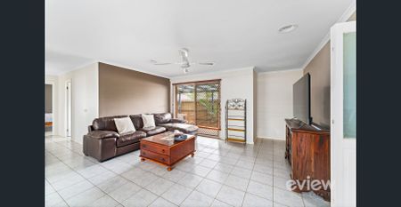 Spacious Family Home in Hoppers Crossing! - Photo 5