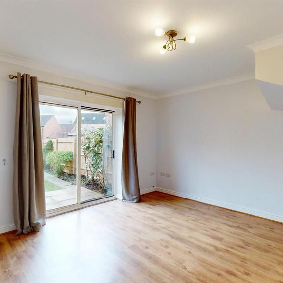 3 bedroom townhouse to rent - Photo 1