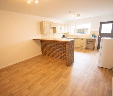 66 Larne Street, Ballymena, BT42 3AN - Photo 3
