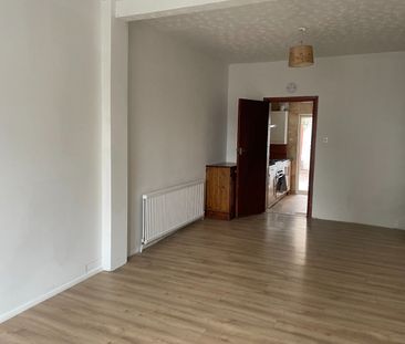 2 Bed Terraced House, Tavistock Road, E15 - Photo 5