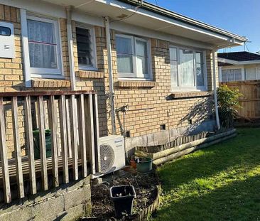 Bright 3‑Bed Room Home Near Schools and Hospital! - Photo 2