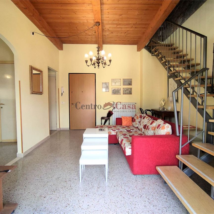 Attico con 3 camere - Photo 1