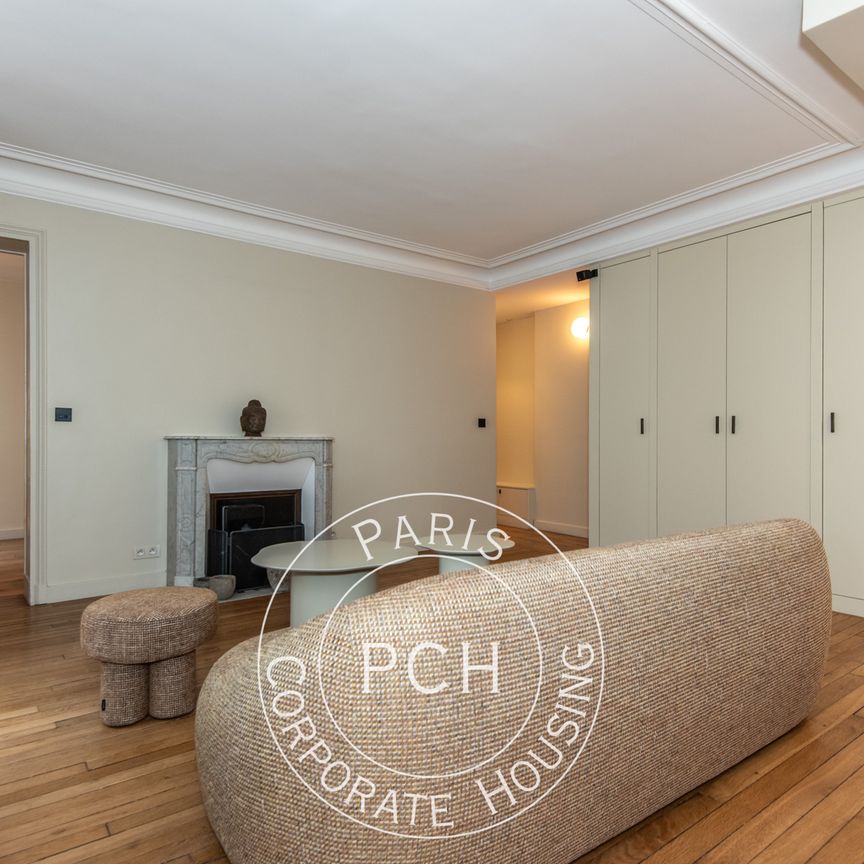 Tout savoir sur cet appartement dans le quartier Odéon, à Paris 6ème - Photo 1