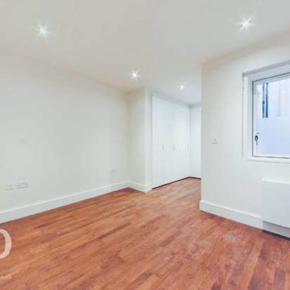 1 bedroom property to rent in London - Photo 1