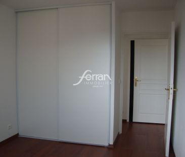 Location Appartement 3 pièces 59m² DRAGUIGNAN 83300 - Photo 3