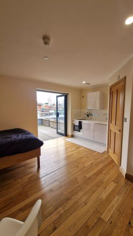 Superior Studio - Photo 2